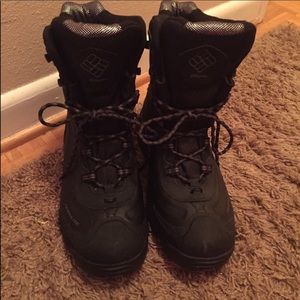 Men’s 11.5 Columbia bugga boo boots